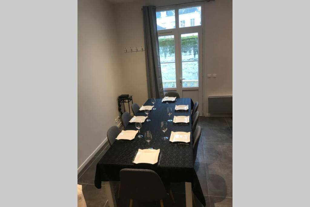 Jolie Maison Tuffeau Centre De Saumur Avec Local Velos 索米尔 外观 照片