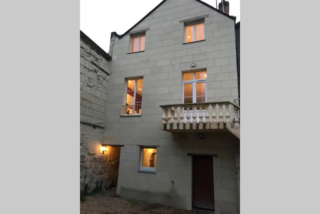 Jolie Maison Tuffeau Centre De Saumur Avec Local Velos 索米尔 外观 照片